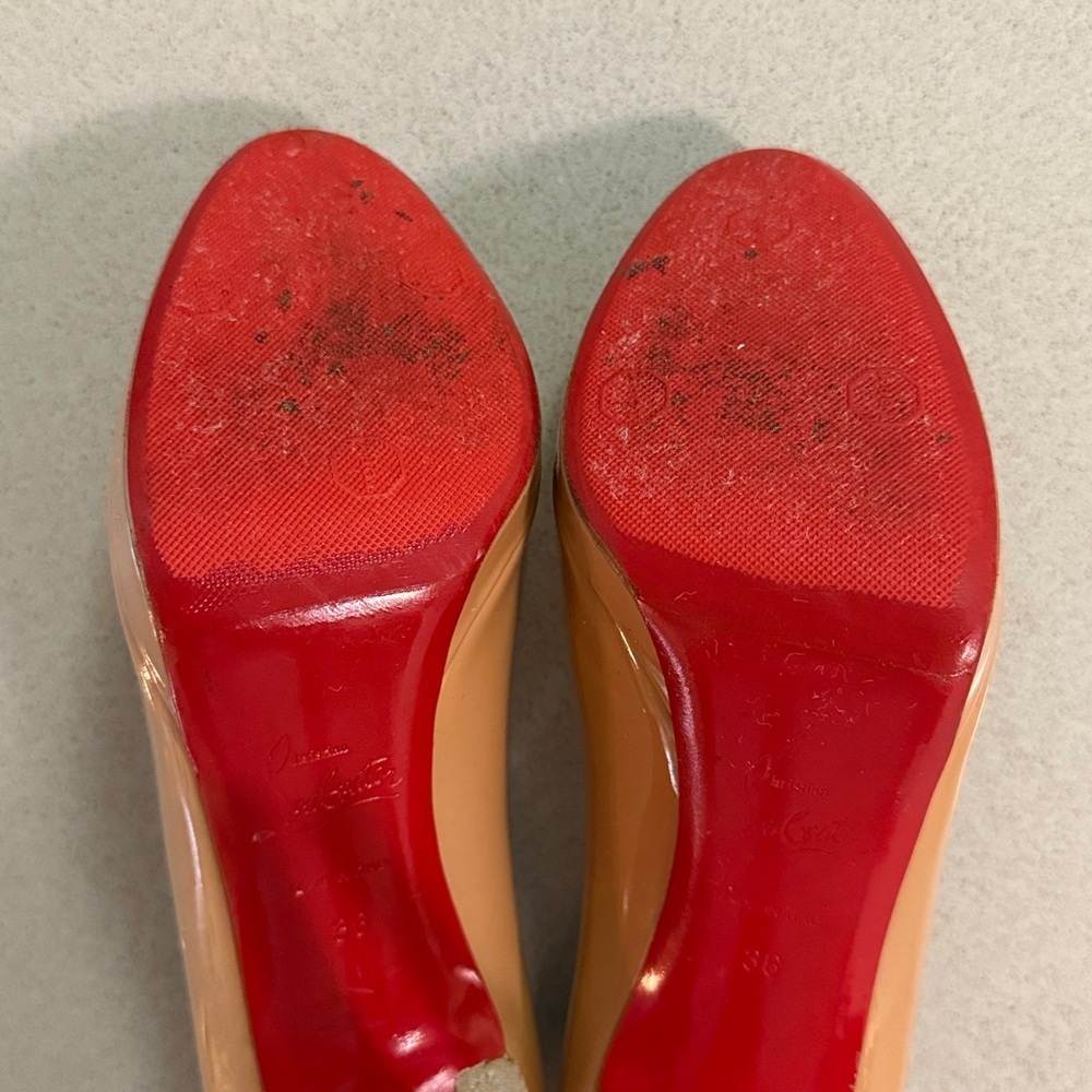 Christian Louboutin Nude Patent Leather Simple Round Toe Pumps - Picture 7 of 7